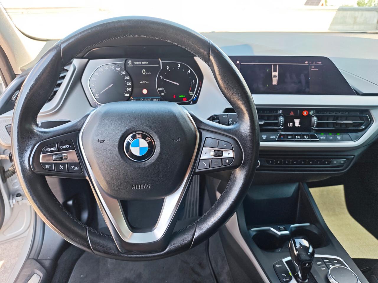 Bmw 116 116d 5p. Business Advantage
