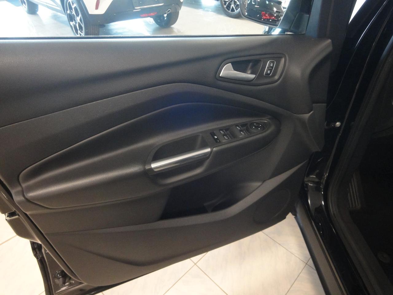 Ford Kuga 1.5 TDCI 120 CV S&S 2WD Powershift Business