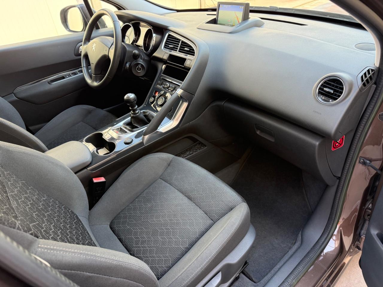 Peugeot 3008 1.6 HDi 115CV Active