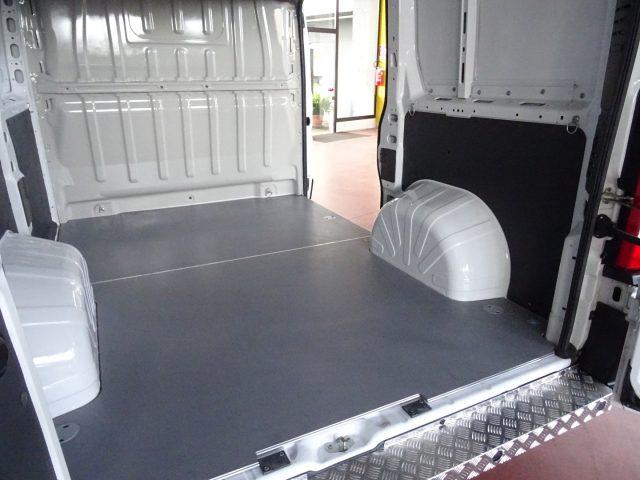 CITROEN Jumper 30 BlueHDi 120 S&S PC-TN Furgone Business