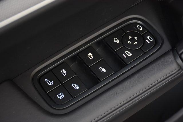 PORSCHE Cayenne 3.0 V6 E-Hybrid *MY24* TETTO*PASM*22"*BOSE*DISPLAY