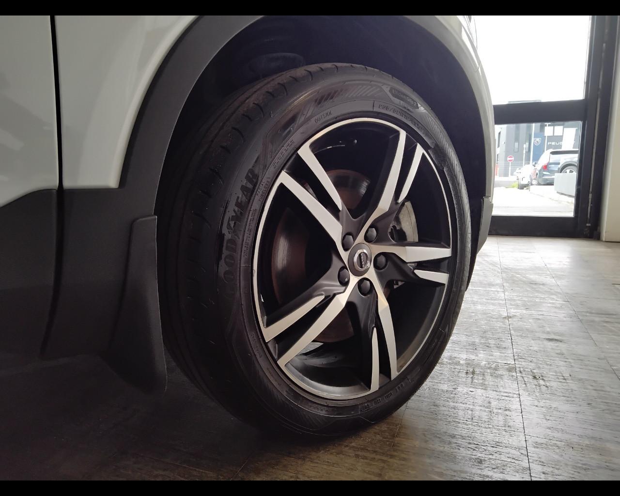 VOLVO XC40 - XC40 1.5 t5 phev R-design auto my21