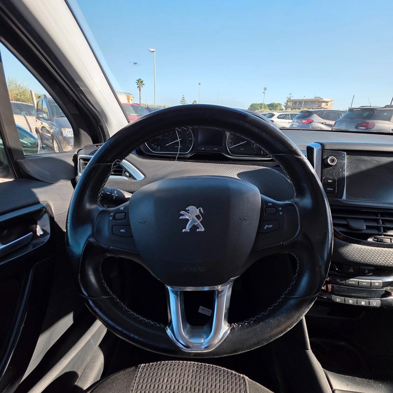 Peugeot 208 1.2 TURBO 110CV ALLURE