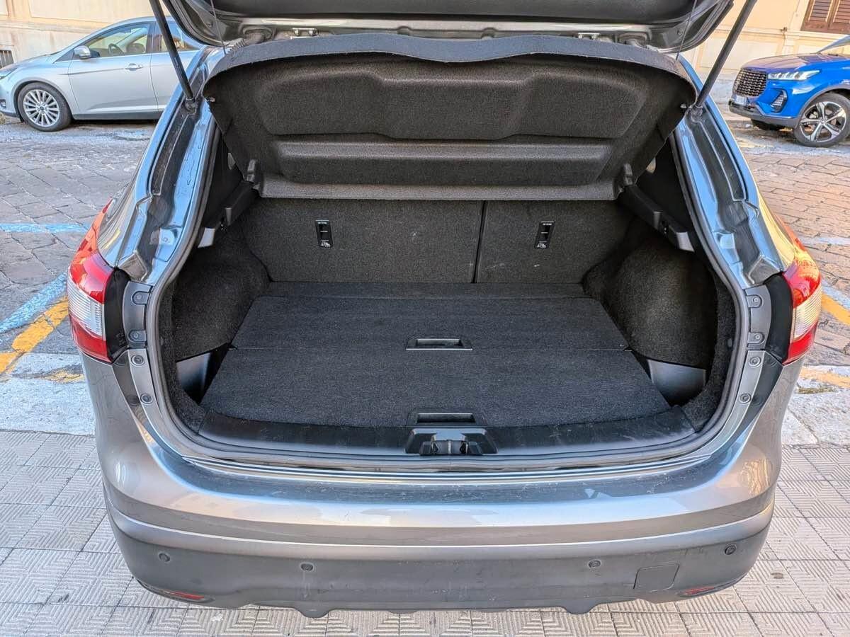 Nissan Qashqai 1.5 dCi N-Connecta