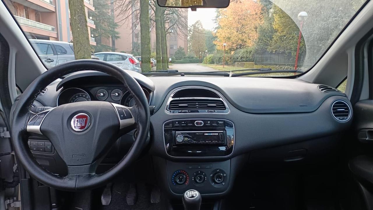 Fiat Punto Evo 1.2 benzina neopatentati