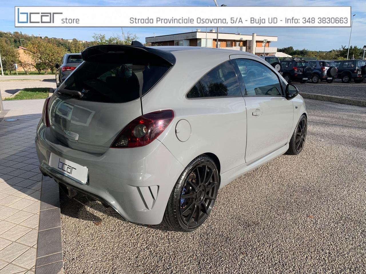Opel Corsa 1.6 T 192CV 3 porte OPC
