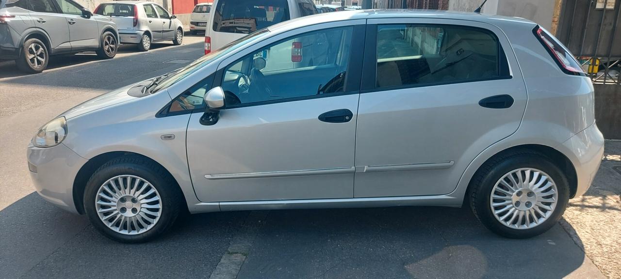Fiat Punto 1200 BENZINA EURO 5