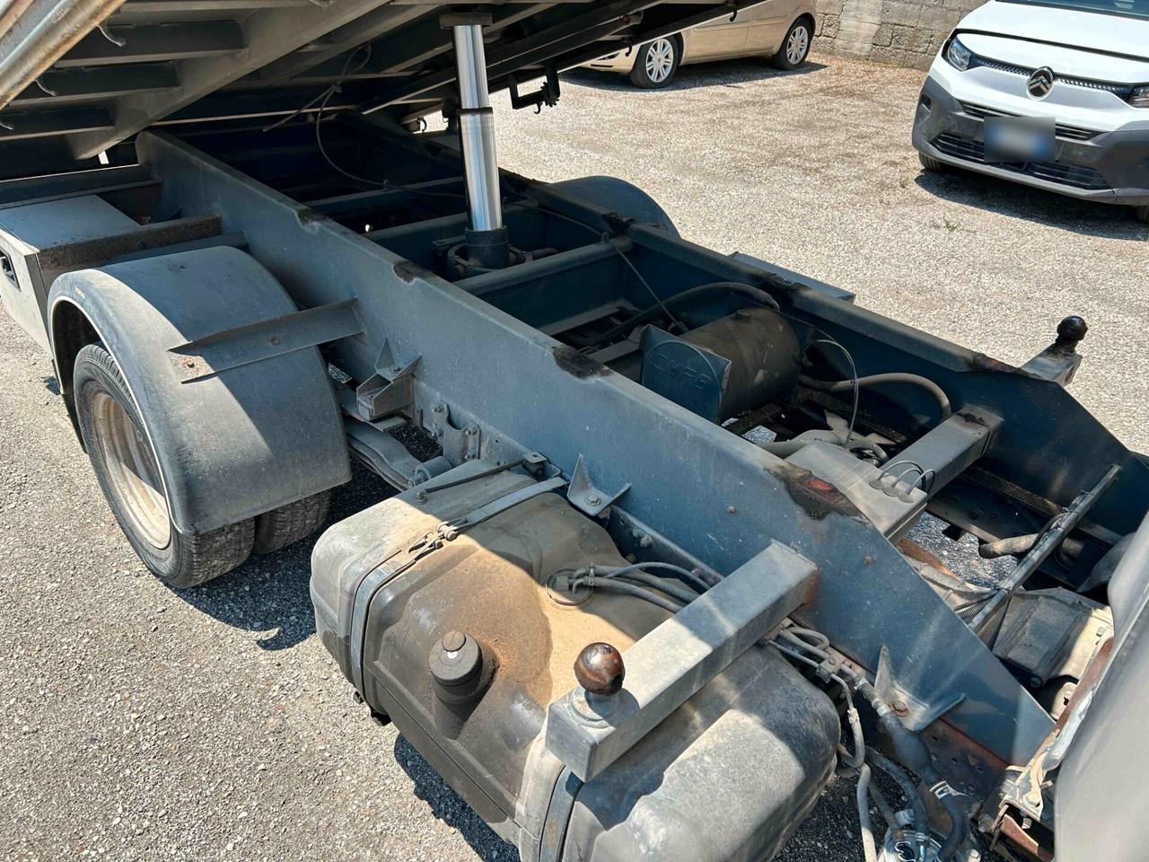 Nissan Cabstar 35.11 2.5 TDI Rib Trilaterale - 2009