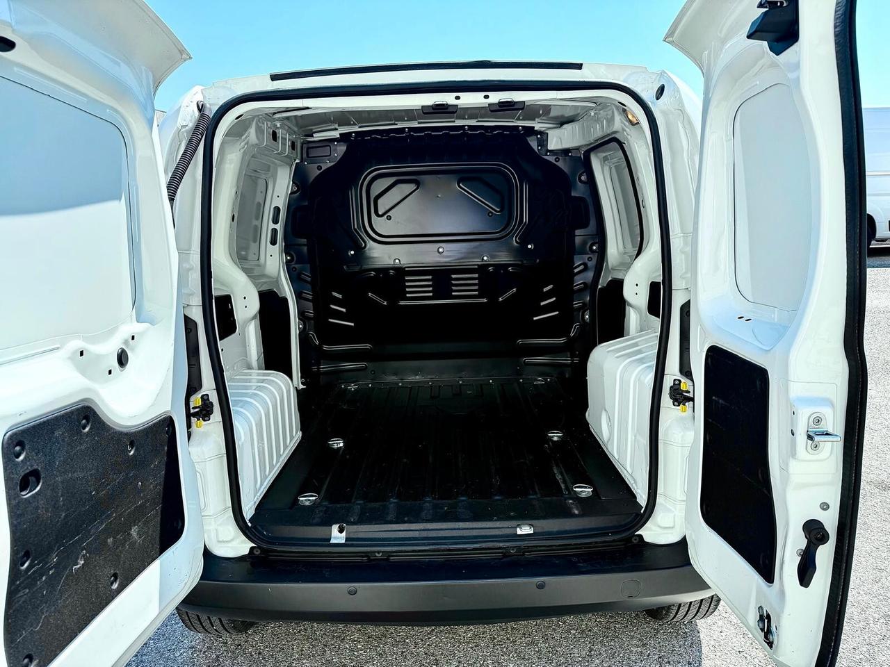 Fiat Fiorino 1.3 MJT 95CV Cargo SX