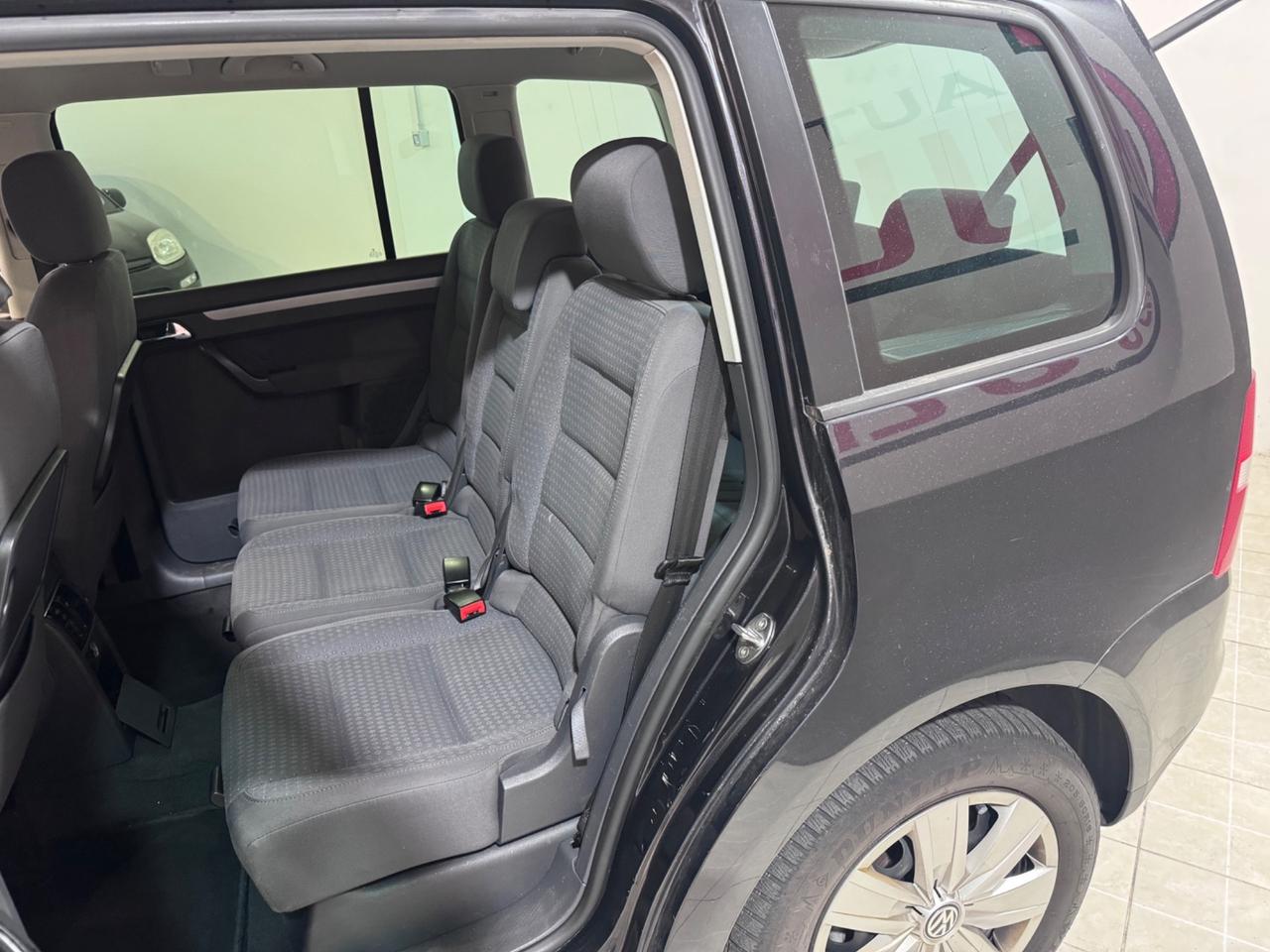 Volkswagen Touran 1.6 16V FSI Highline