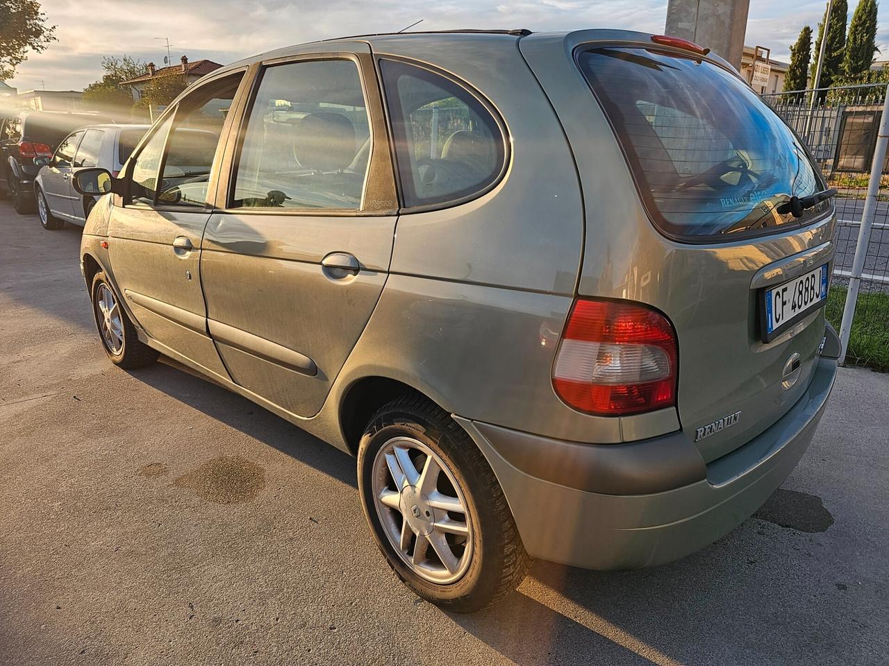 RENAULT SCENIC 1.9 DCI