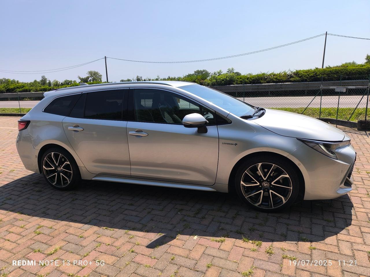 Toyota Corolla Touring Sports 2.0 Hybrid Lounge