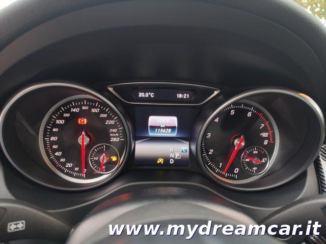 MERCEDES-BENZ GLA 200 Automatic Premium 156cv