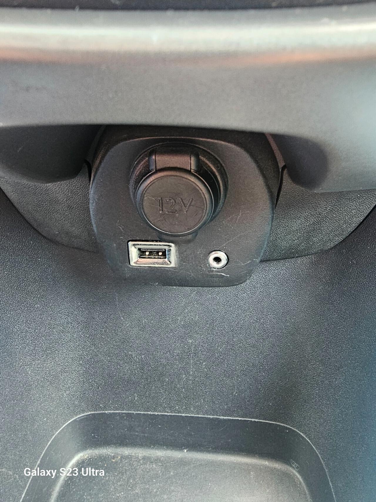 Toyota Aygo Connect 1.0 VVT-i 72 CV 5 porte x-clusiv
