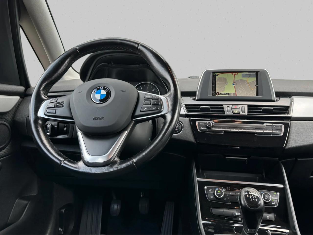 BMW 218d Active Tourer 2.0d 150cv Euro6b, Fari LED