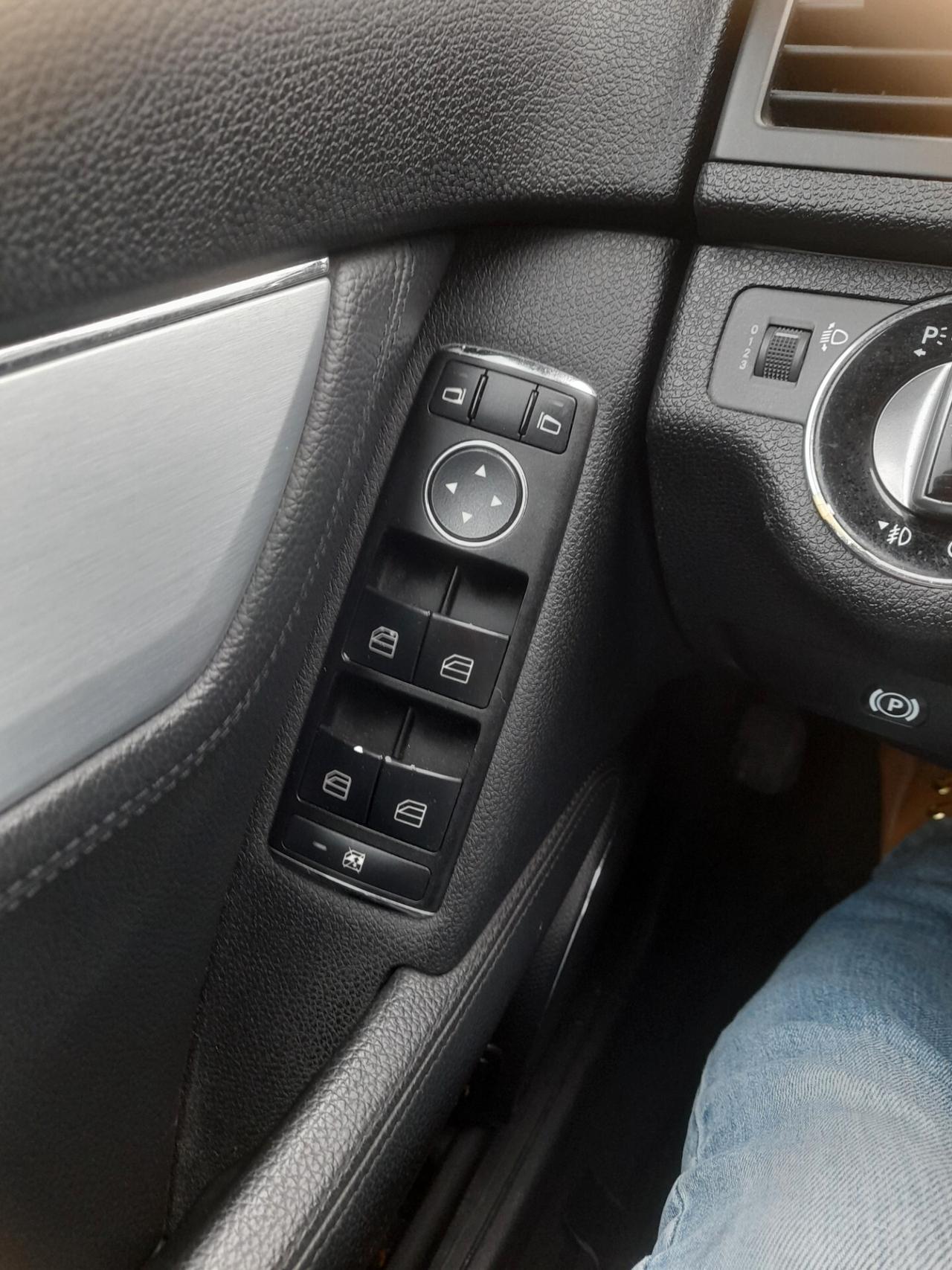 MercedesC 220 CDI S.W. BlueEFFICIENCY Elegance AUTOMATICA