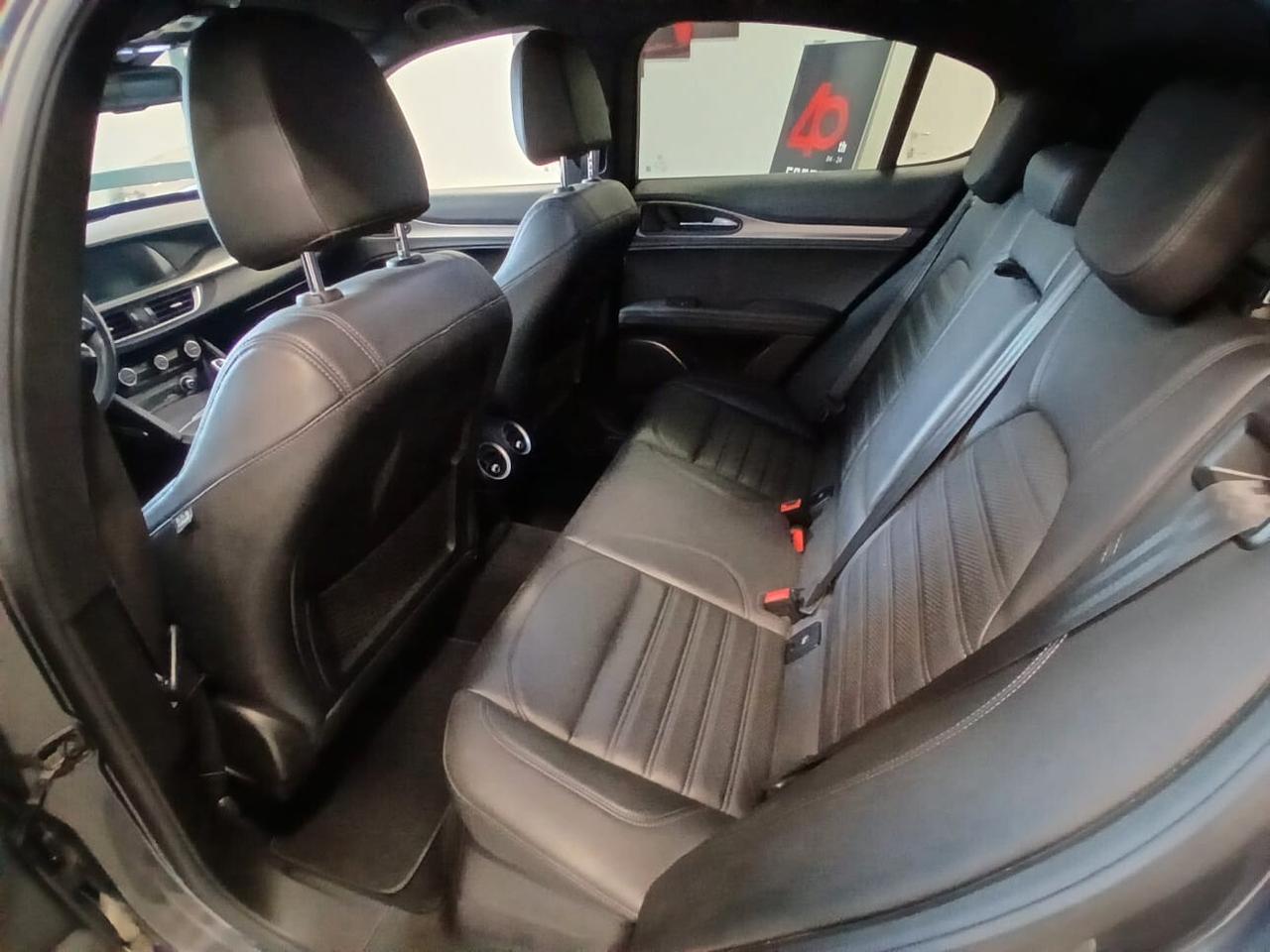 Alfa Romeo Stelvio 2.2 Turbodiesel 210 CV AT8 Q4 Veloce