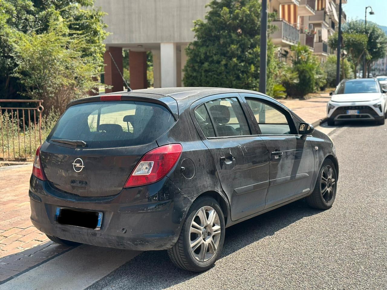 Opel Corsa 1.2 5 porte Cosmo