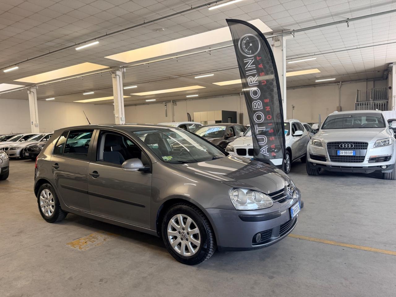 Volkswagen Golf 1.6 16V FSI 5p. tip. Comfortline