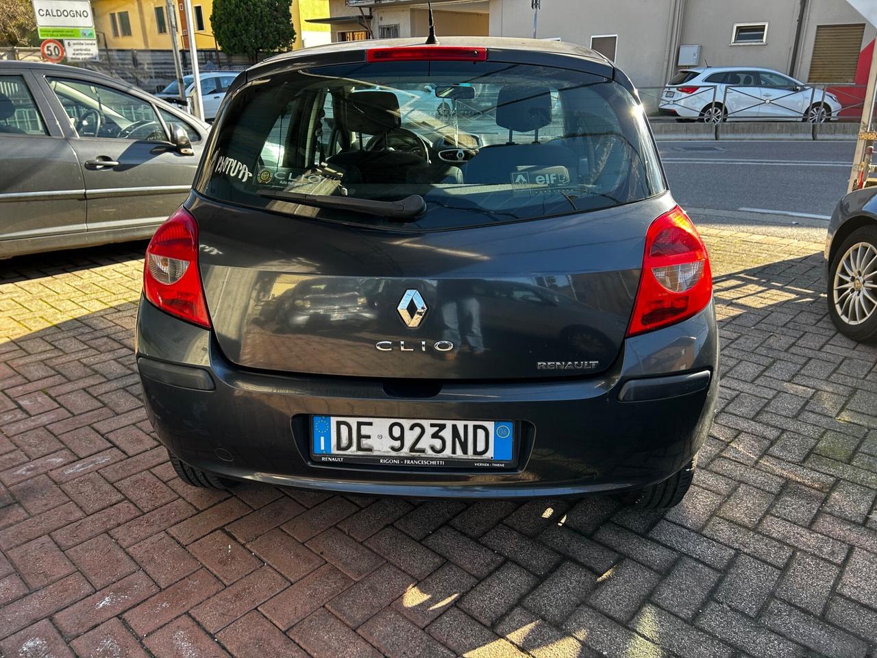 Renault Clio 1.2 16V 5 porte Luxe