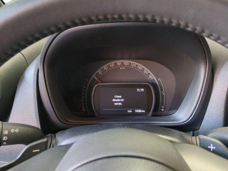 Toyota Aygo X 1.0B (72 CV) Limited S-CVT