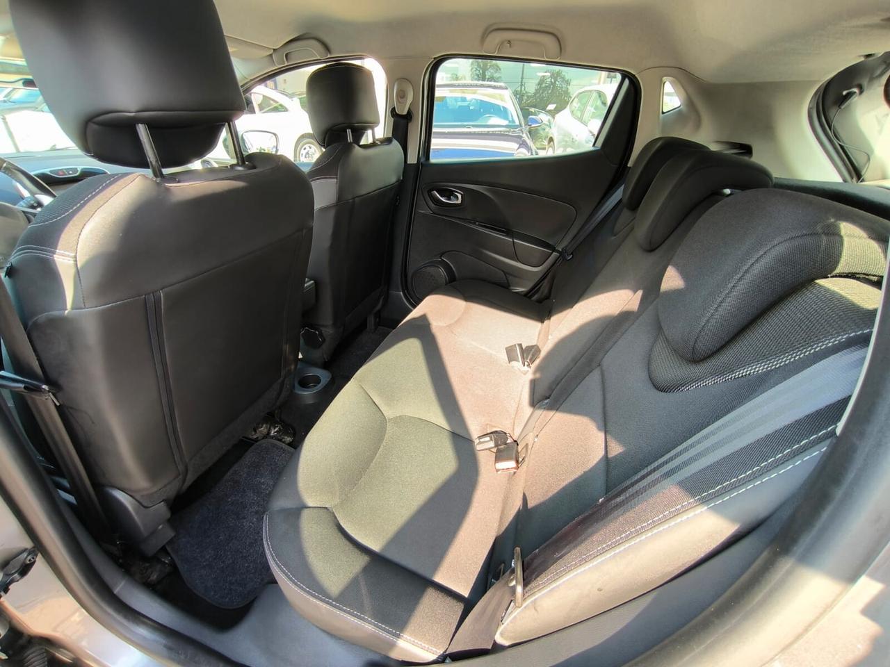 Renault Clio 1.2 75 CV 5 porte Duel *neopatentati*full optional*