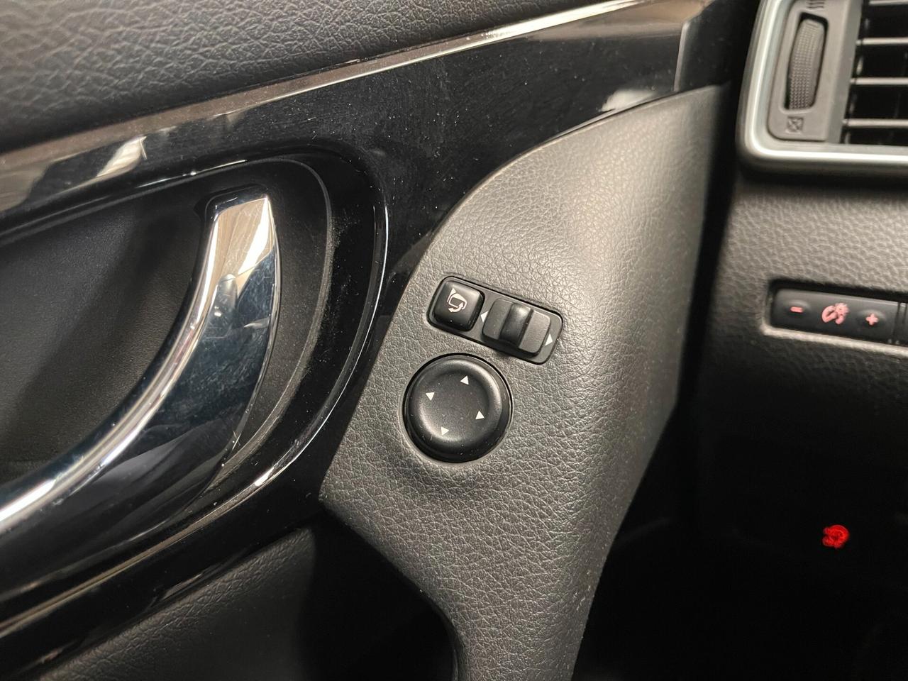 Nissan Qashqai Acenta 1.5 dci 110cv-Ok Neopatentati-LEGGI SOTTO