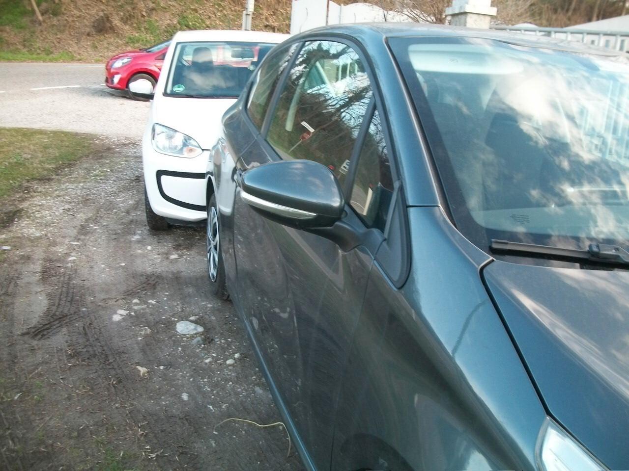 Peugeot 208 1.0 VTi 68 CV 3 porte Active si neopatentati garanzia un anno