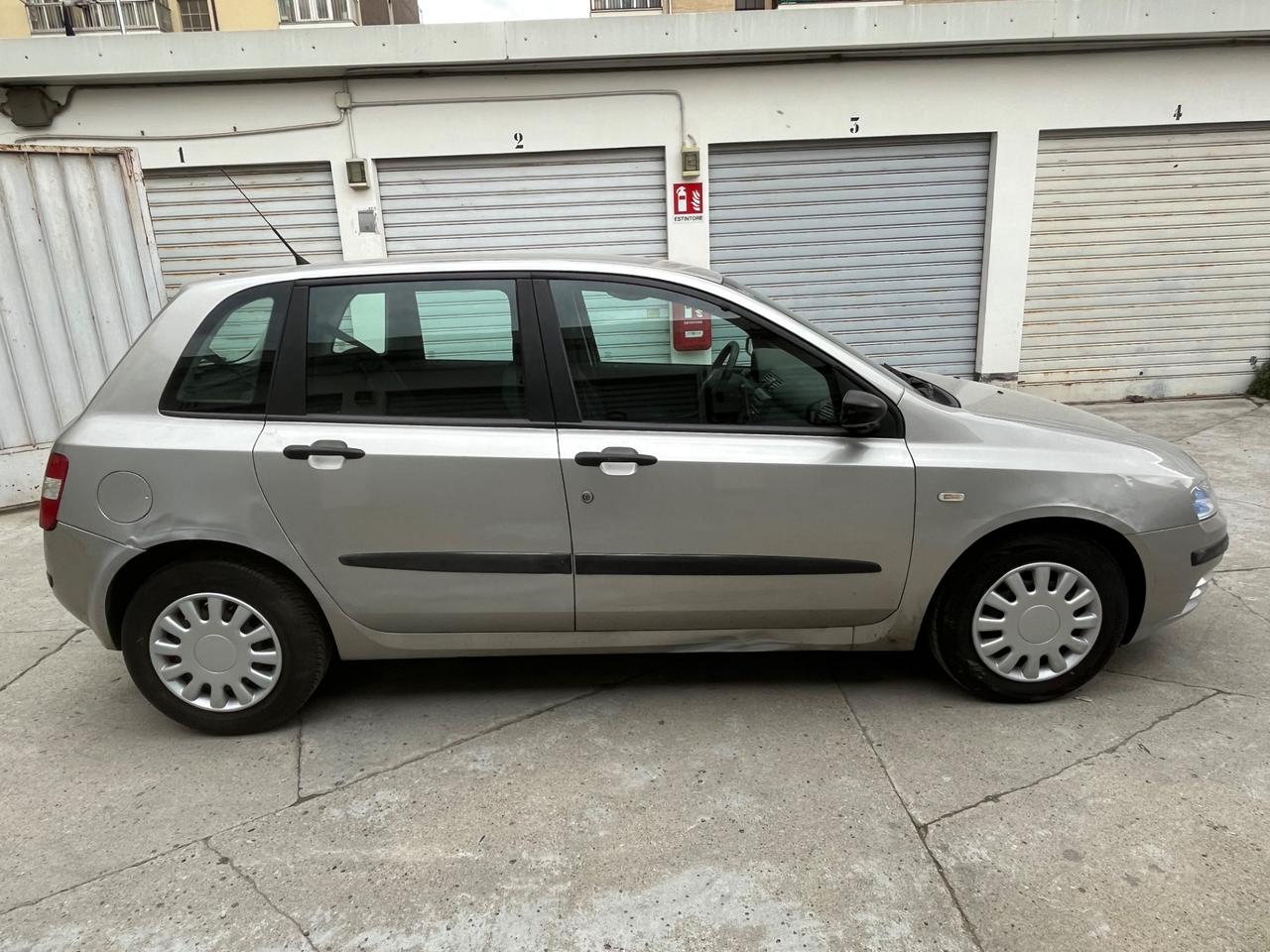 Fiat Stilo 1.6i 16V 5 porte Dynamic SOLO 40 000KM