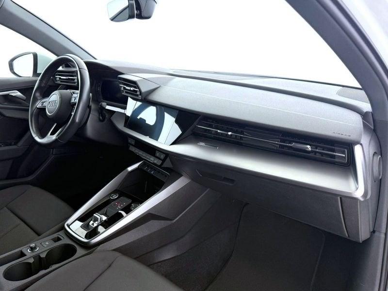 Audi A3 A3 SPB 30 g-tron S tronic Business Advanced