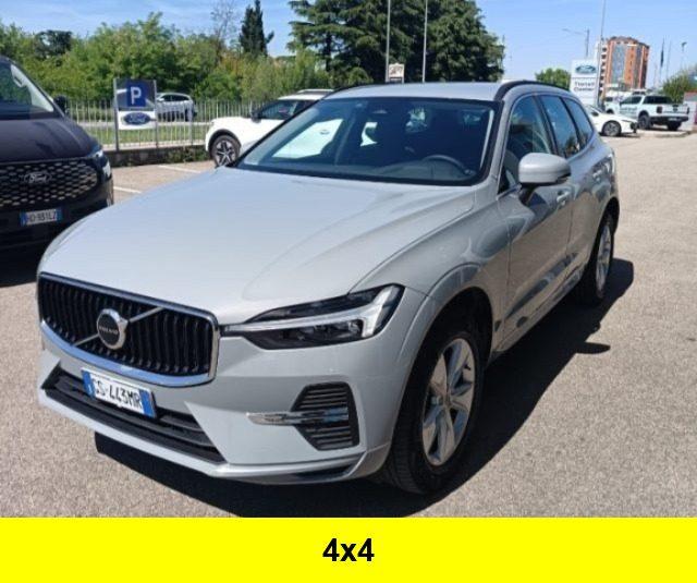 VOLVO XC60 B4 (d) AWD automatico Ultimate Dark