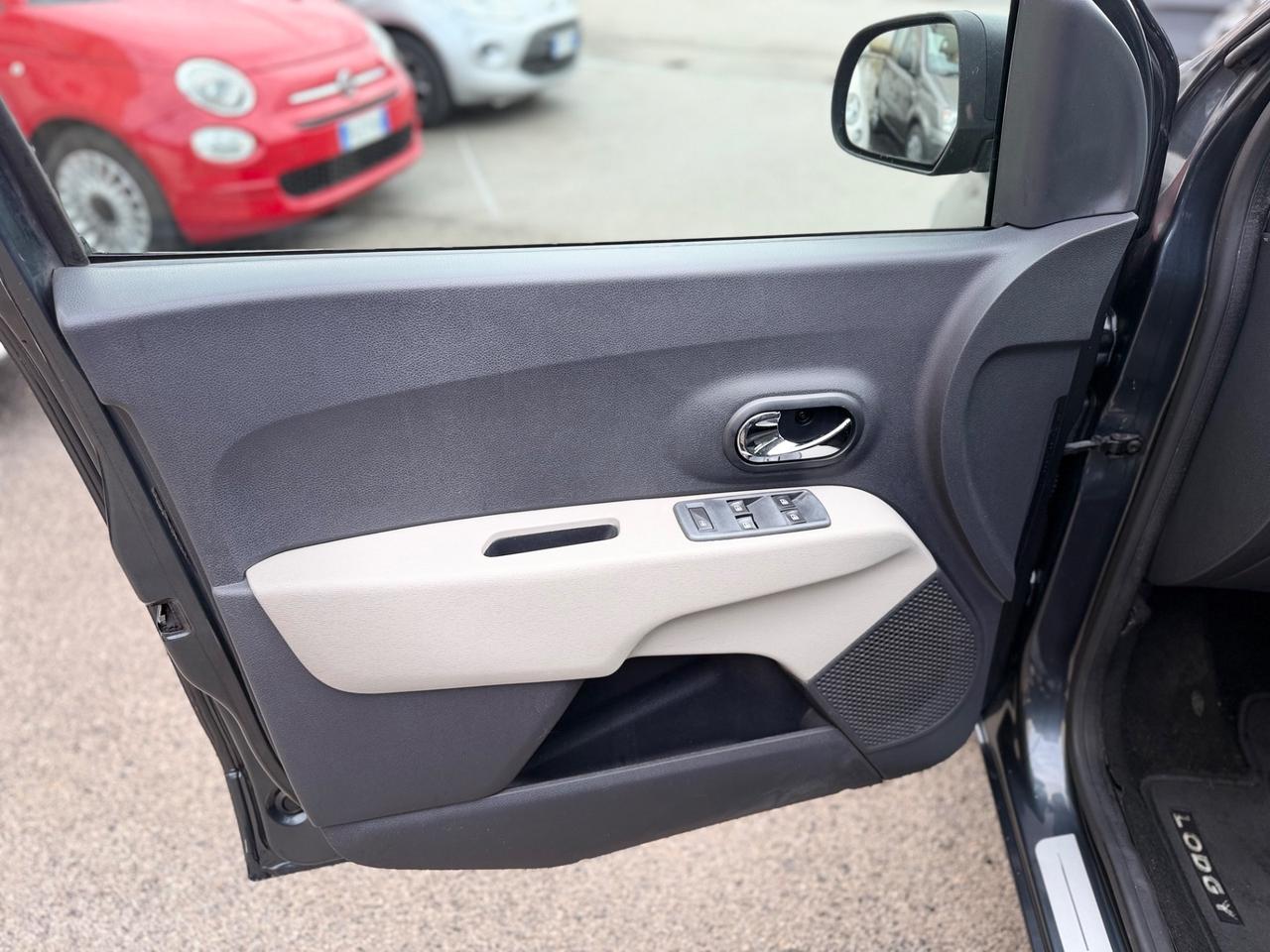 Dacia Lodgy 1.5 dCi 8V 90CV 5 posti Lauréate