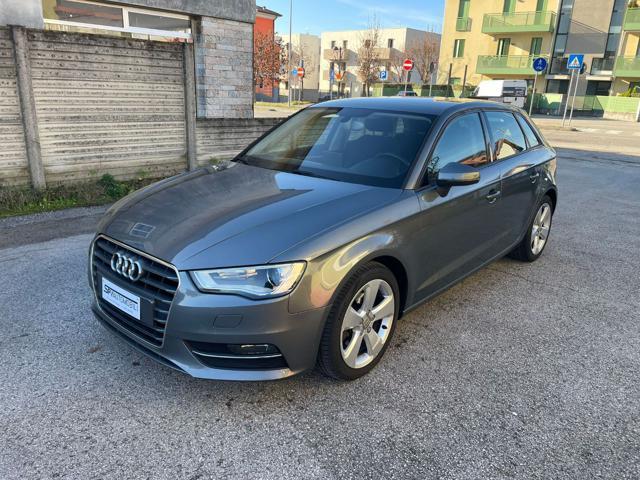AUDI A3 1.6 TDI S tronic Attraction