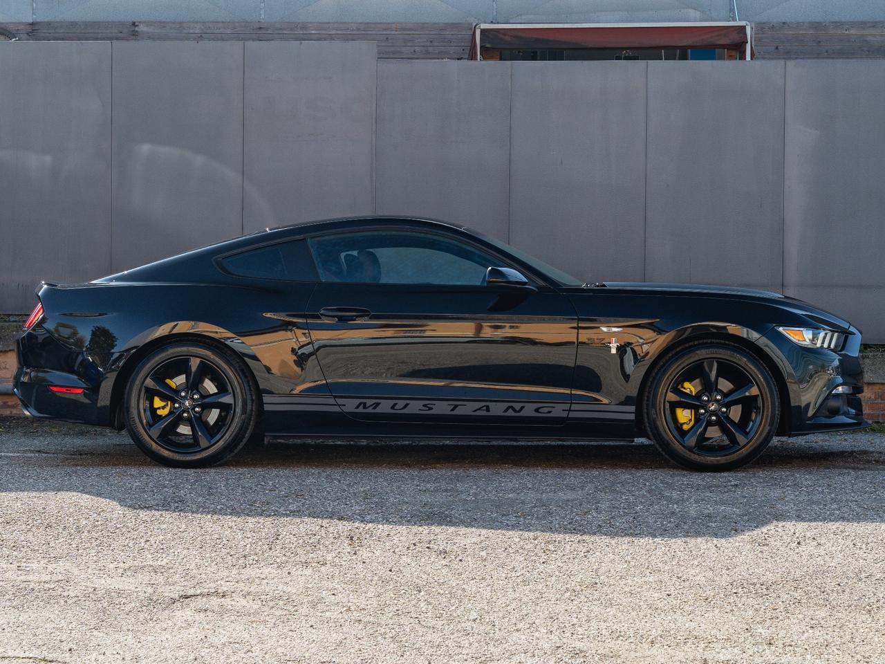 Ford Mustang 3.7 - V6 FASTBACK