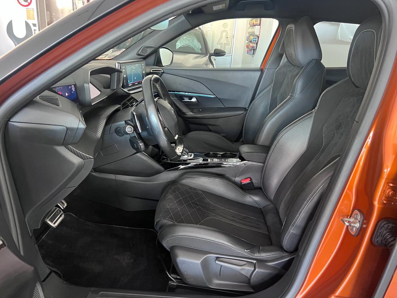 Peugeot 2008 1.5 bluehdi 130cv GT Pack EAT8 AUTOMLED/CAMERA.. PERFETTA!