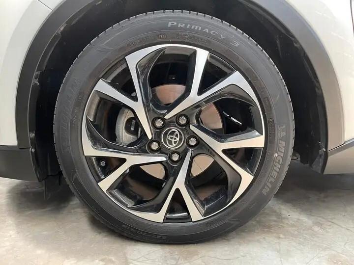 Toyota C-HR 1.8 Hybrid E-CVT Lounge