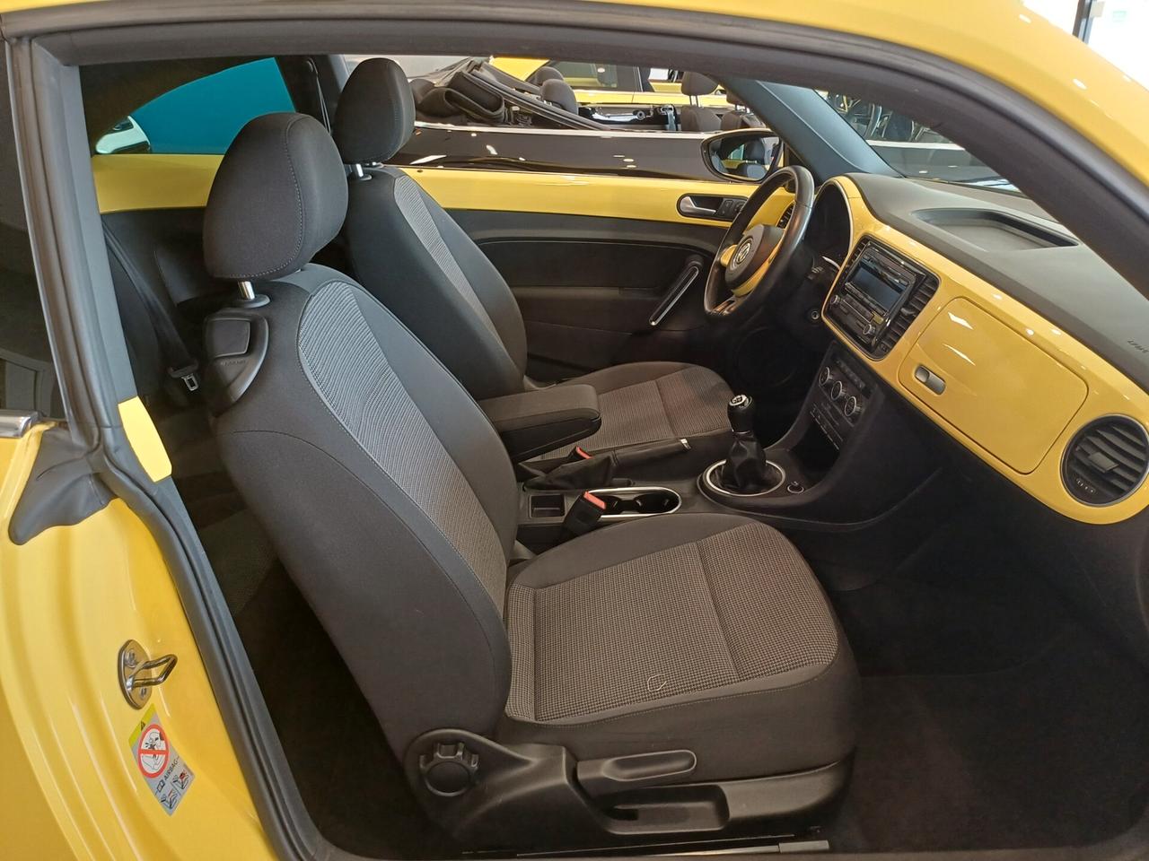 Volkswagen Maggiolino 1.2 TSI Design adatta a neopatentati