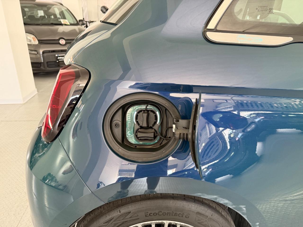 Fiat 500 500e Berlina 42 kWh Opening Edition