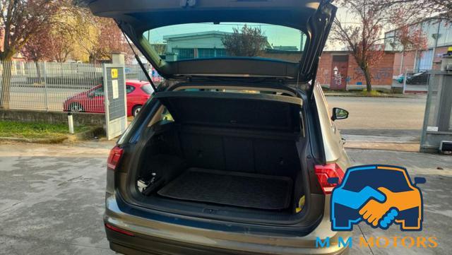 VOLKSWAGEN Tiguan 2.0 TDI SCR DSG 4MOTION Sport BMT