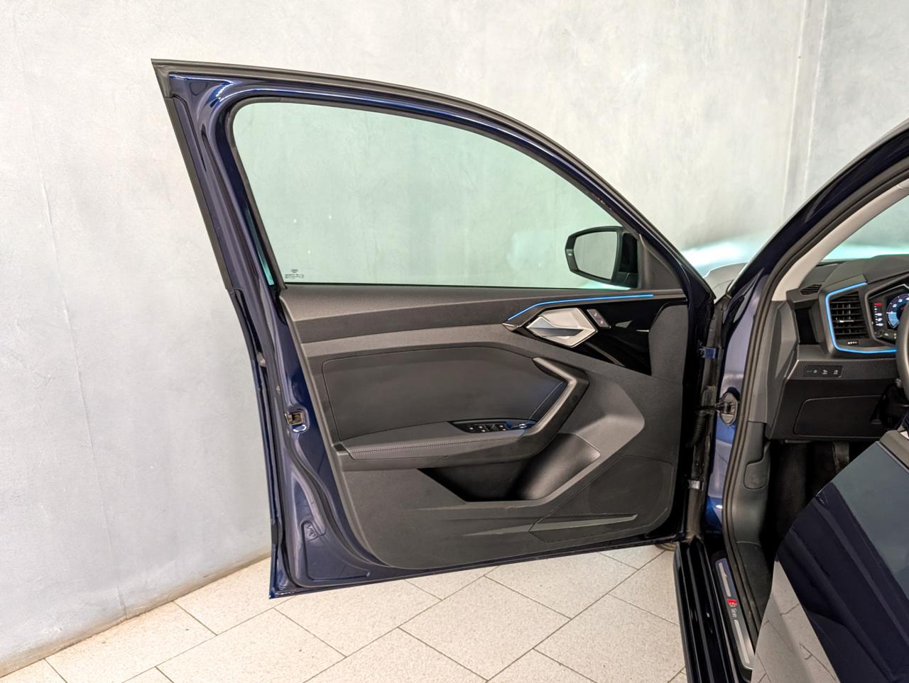 Audi A1 30 TFSI 116cv Adrenalin Black Edition S line