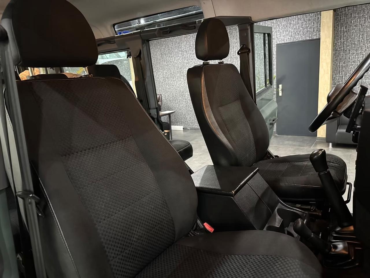 Land Rover Defender 110 2.2 TD4 Station Wagon S CLIMATIZZATORE