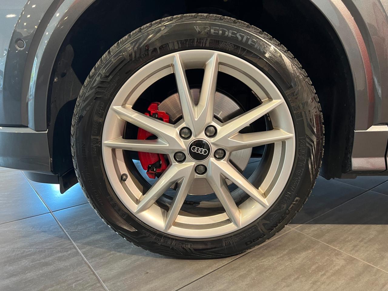 Audi Q2 35 TDI S tronic 3x S Line