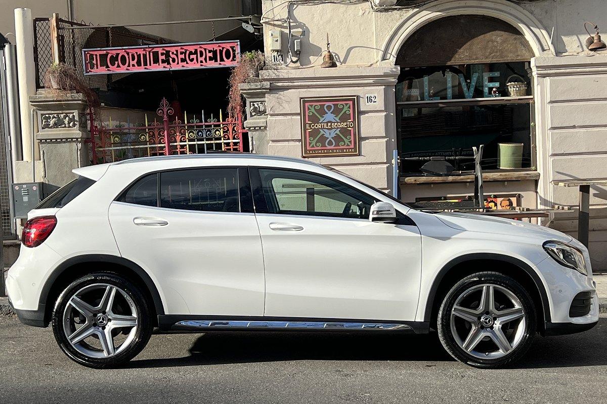 MERCEDES GLA 200 d Automatic Premium