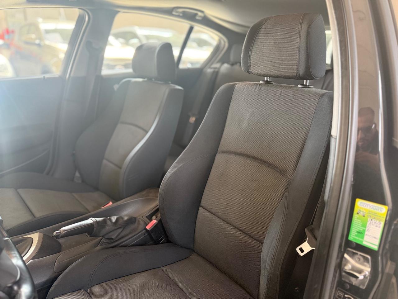 Bmw 118 118d cat 5 porte Attiva NEOPATENTATI