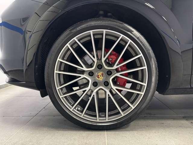 Porsche Cayenne Coupe 3.0 e-hybrid CHRONO-360-PASM-SPORT DESIGN