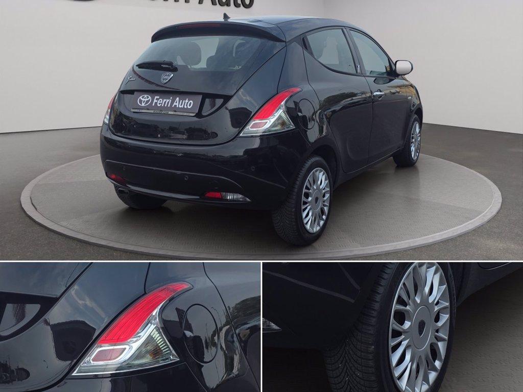 LANCIA Ypsilon 1.2 silver 69cv del 2017