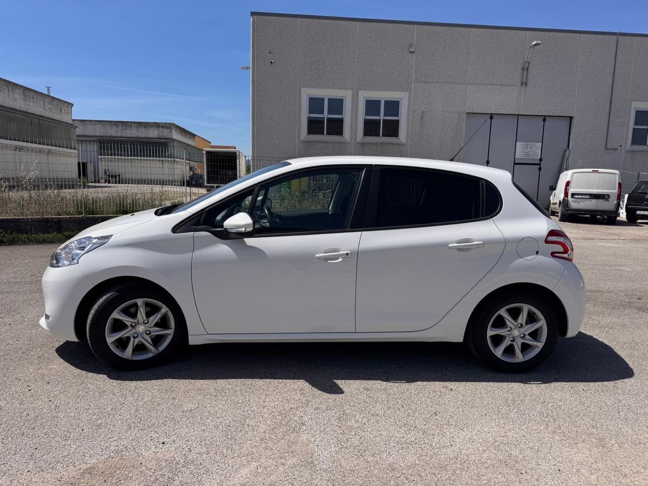 Peugeot 208 PureTech Active 108000 KM GARANZIA 12 MESI
