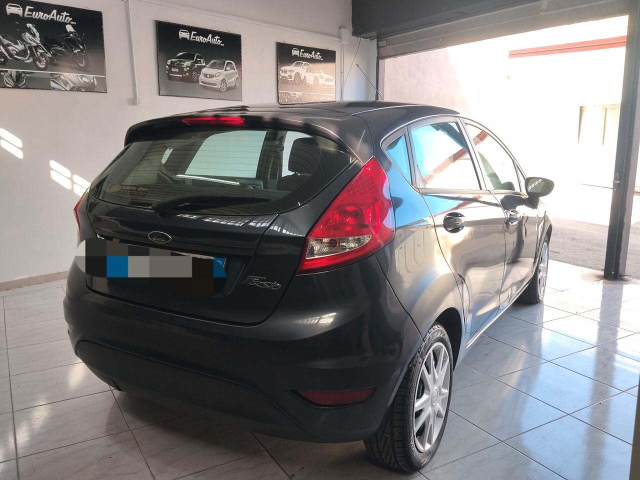 Ford Fiesta 1.4 diesel 2011 CON GARANZIA