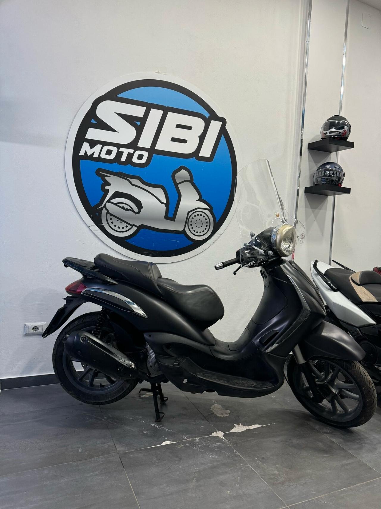 PIAGGIO BEVERLY 250 TOURER