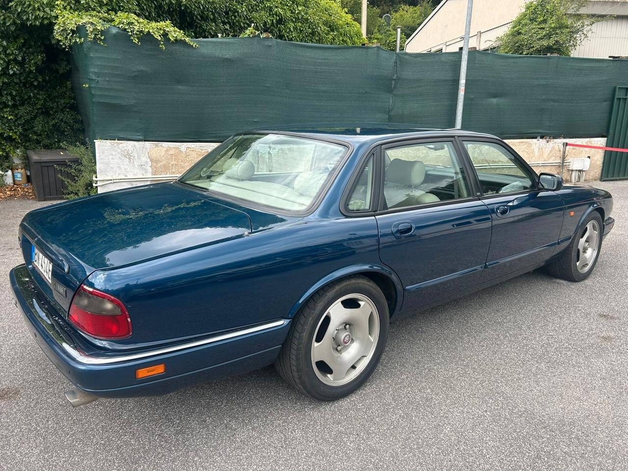 Jaguar XJ XJR 4.0 cat